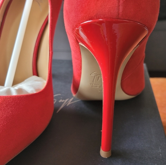 GIUSEPPE ZANOTTI Red Pumps - Picture 8 of 10